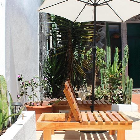 Hostal Pimampiro Puerto Baquerizo Moreno Exterior foto